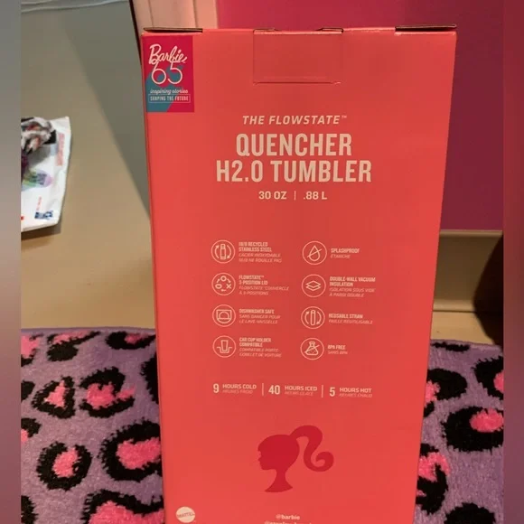 Stanley x Barbie 30 ounce tumbler NIB with Barbie socks - Picture 7 of 7